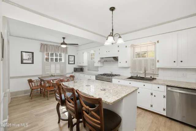 $299,000 | 107 West Watson Street, Windsor, NC 27983