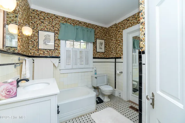 $299,000 | 107 West Watson Street, Windsor, NC 27983