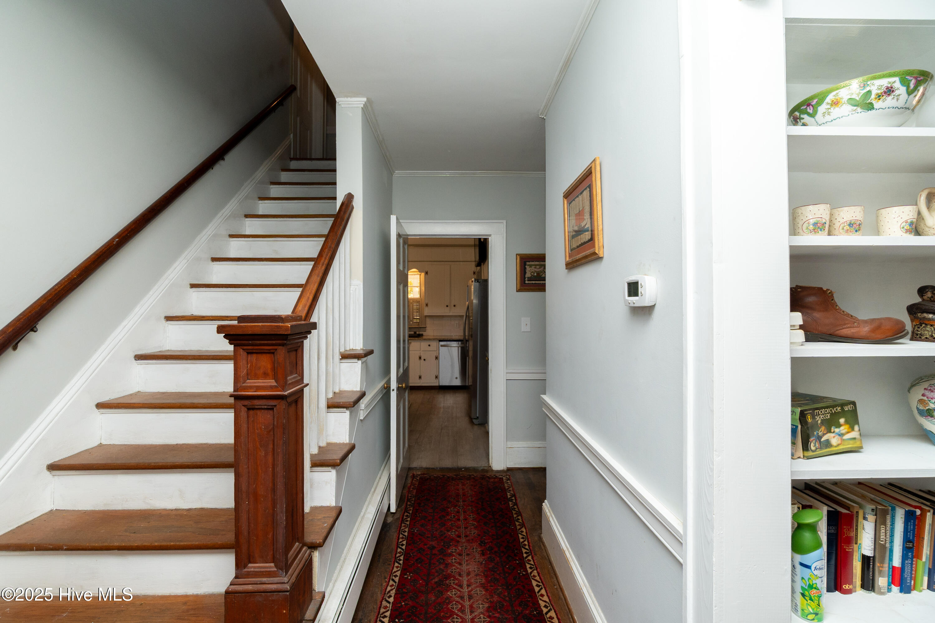 107 West Watson Street Windsor, NC 27983 - Photo 31 of 36 25. downstairs hallway