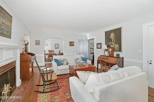 $299,000 | 107 West Watson Street, Windsor, NC 27983