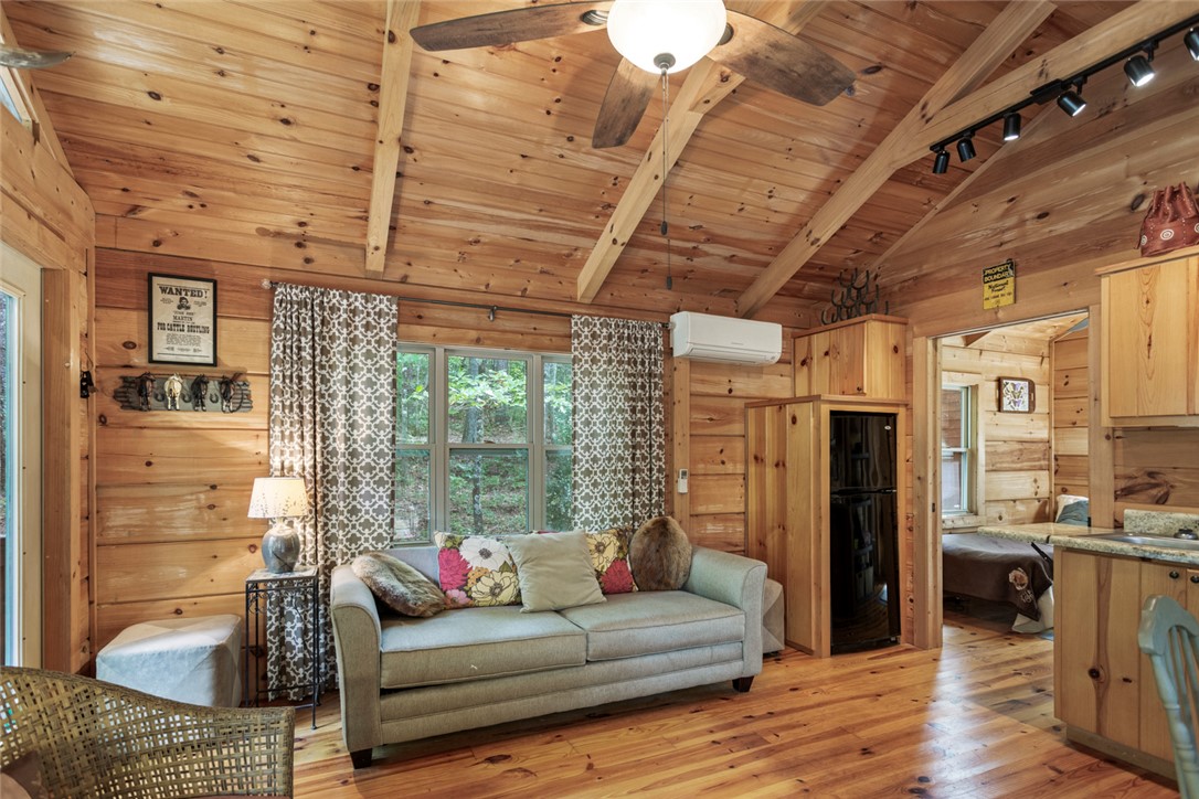 165 Custom Sawmill Road Walhalla, SC 29691 - Photo 4 of 48 Gallery Image 4