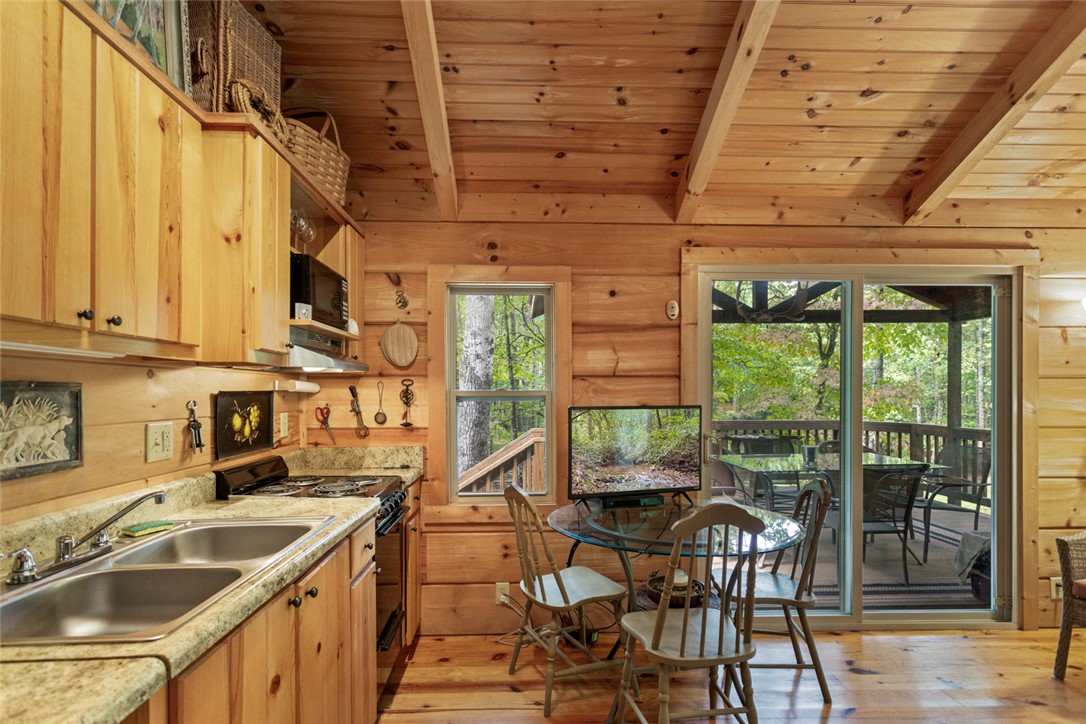 165 Custom Sawmill Road Walhalla, SC 29691 - Photo 7 of 48 Gallery Image 7