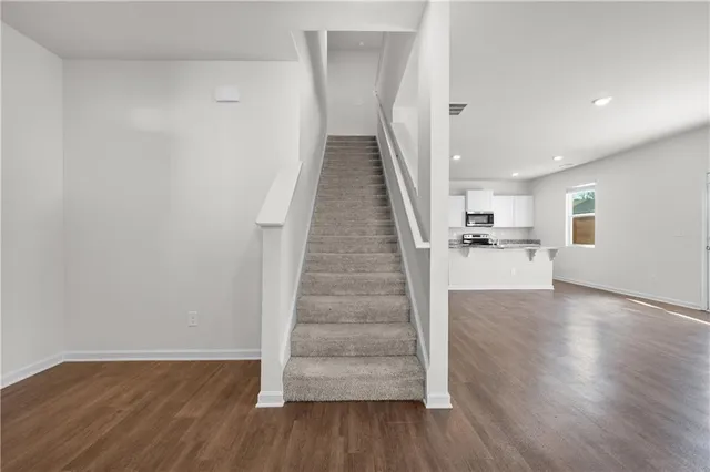 $1,800 | 63 Walnut Grv Way, Pendergrass, GA 30567