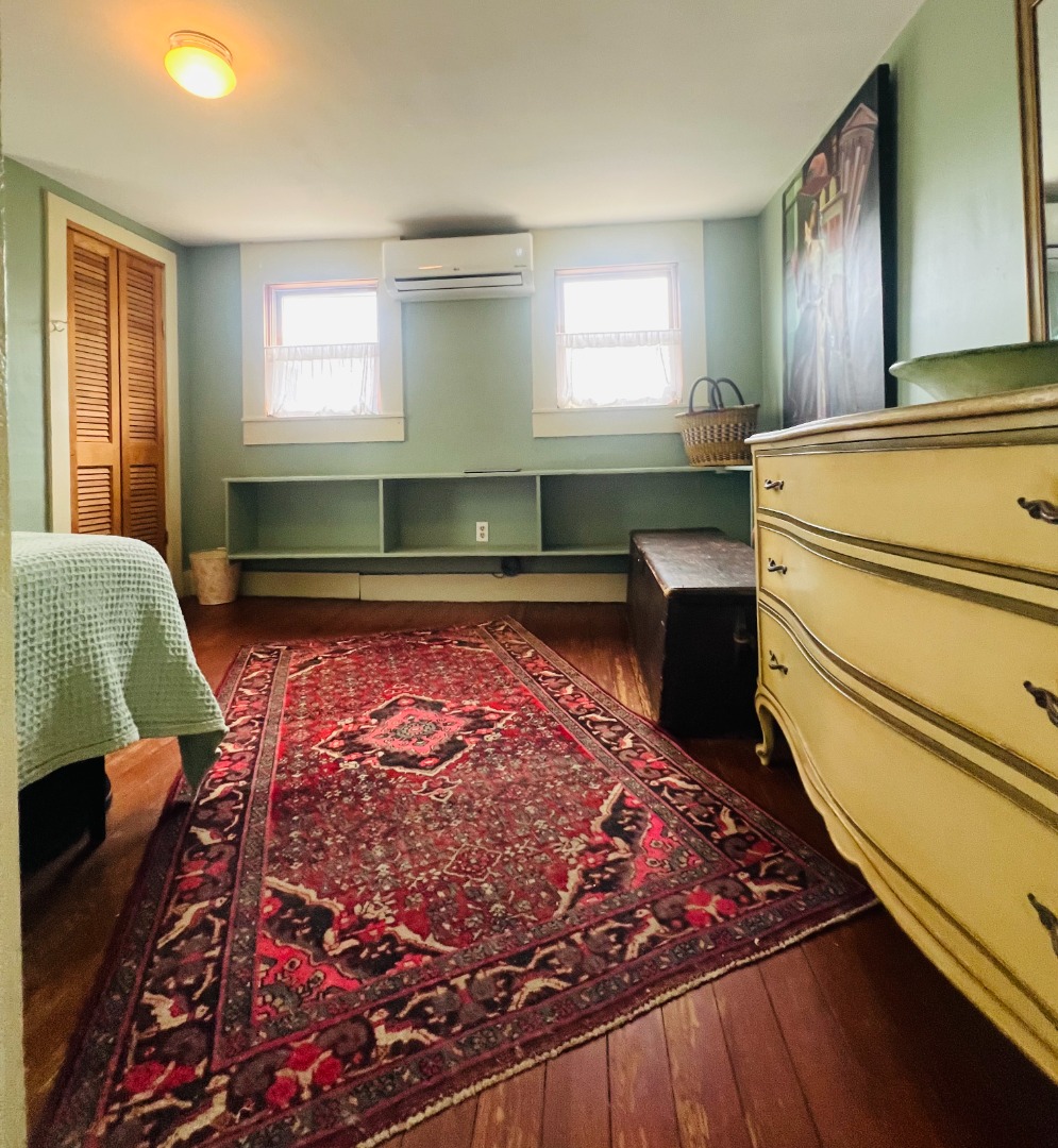 110 Daggett Avenue Vineyard Haven, MA 02568 - Photo 18 of 22 BEDROOM 3 2nd FL