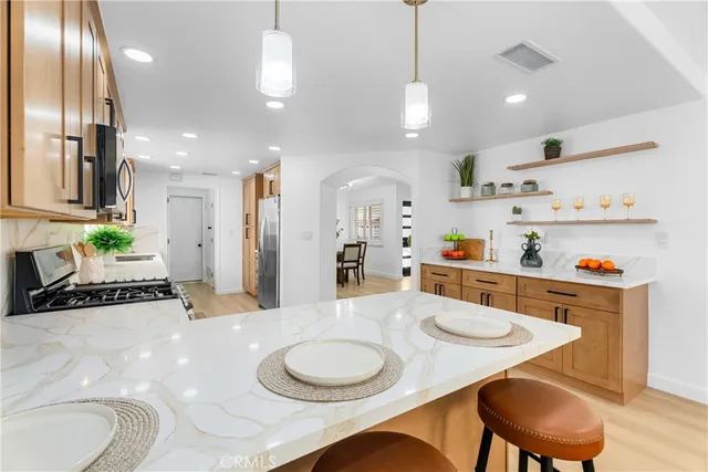 $1,699,999 | 6821 Loyola Drive, Huntington Beach, CA 92647