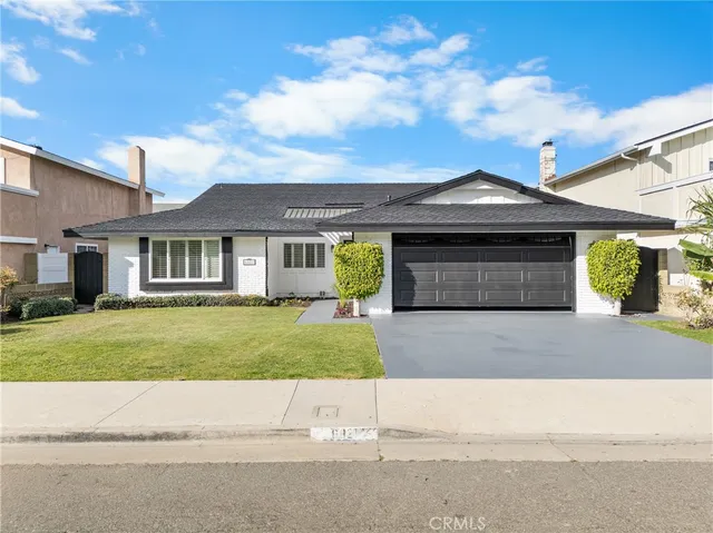 $1,699,999 | 6821 Loyola Drive, Huntington Beach, CA 92647