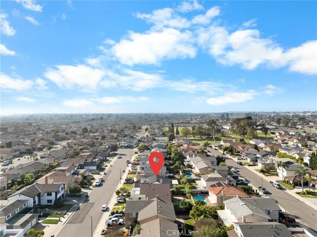 $1,699,999 | 6821 Loyola Drive, Huntington Beach, CA 92647