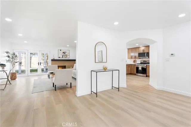 $1,699,999 | 6821 Loyola Drive, Huntington Beach, CA 92647