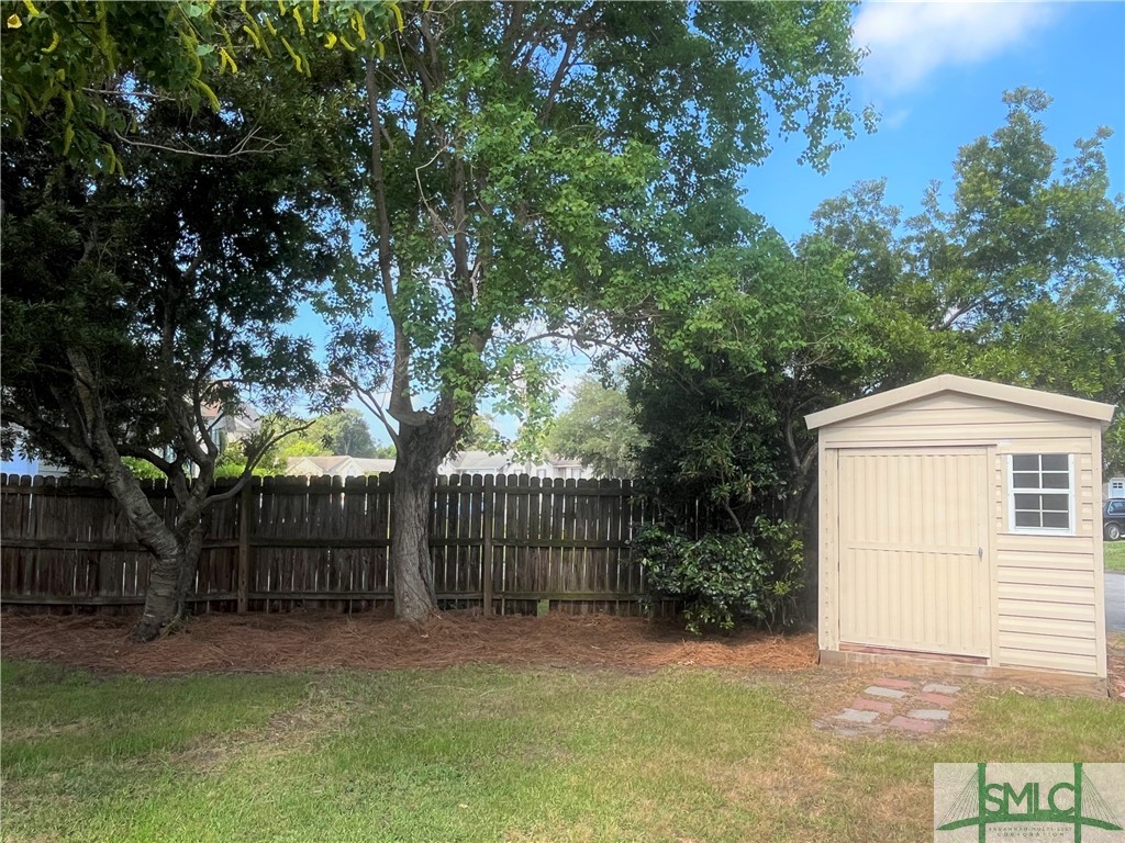 2 Landward Way Savannah, GA 31410 - Photo 6 of 27