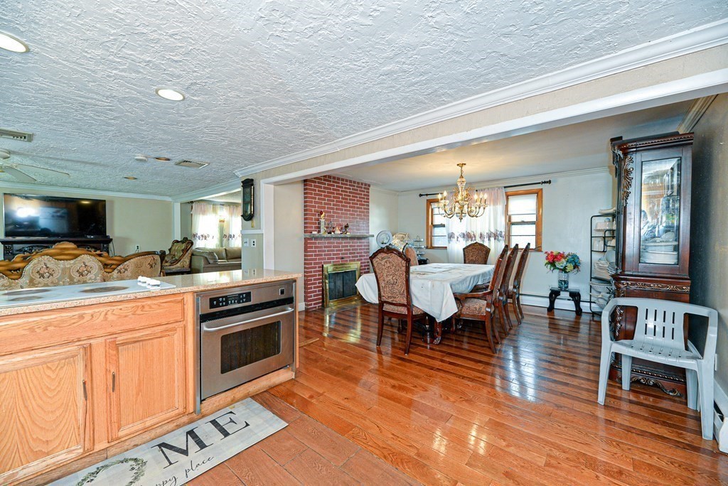 10 Leval Road Salem, MA 01970 - Photo 5 of 40 Gallery Image 5