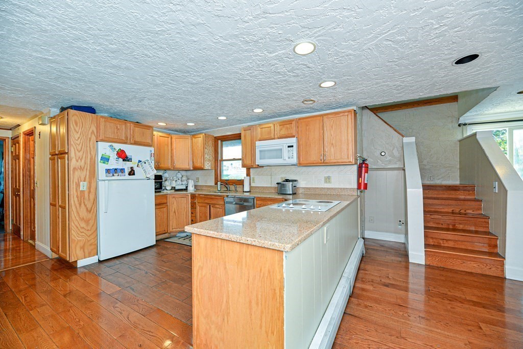 10 Leval Road Salem, MA 01970 - Photo 7 of 40 Gallery Image 7