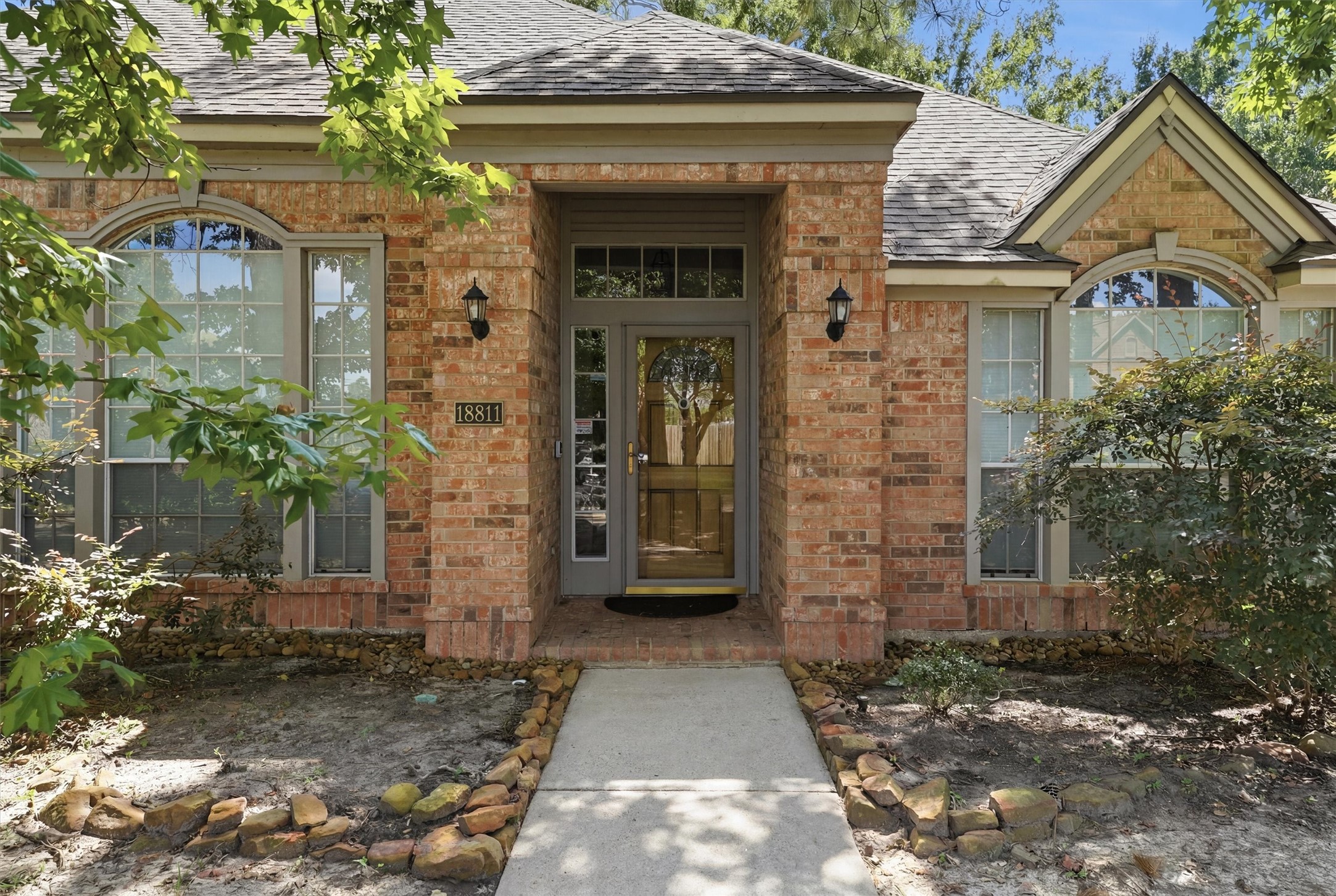 18811 Racquet Sports Way Humble, TX 77346 - Photo 7 of 28 Gorgeous front entry way with equipped with a storm door.