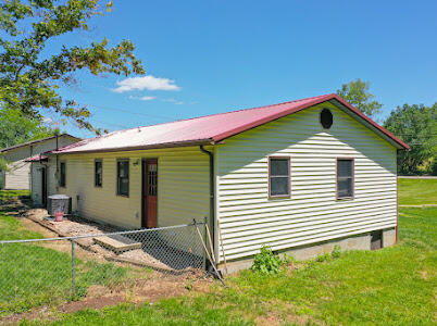 996 Rocky Branch Road London, KY 40744 - Photo 7 of 31 IMG_7111