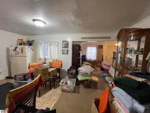 $90,000 | 17068 7th Street, Wellston, MI 49689