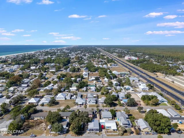 $465,000 | 313 Laureno Place, Panama City Beach, FL 32413