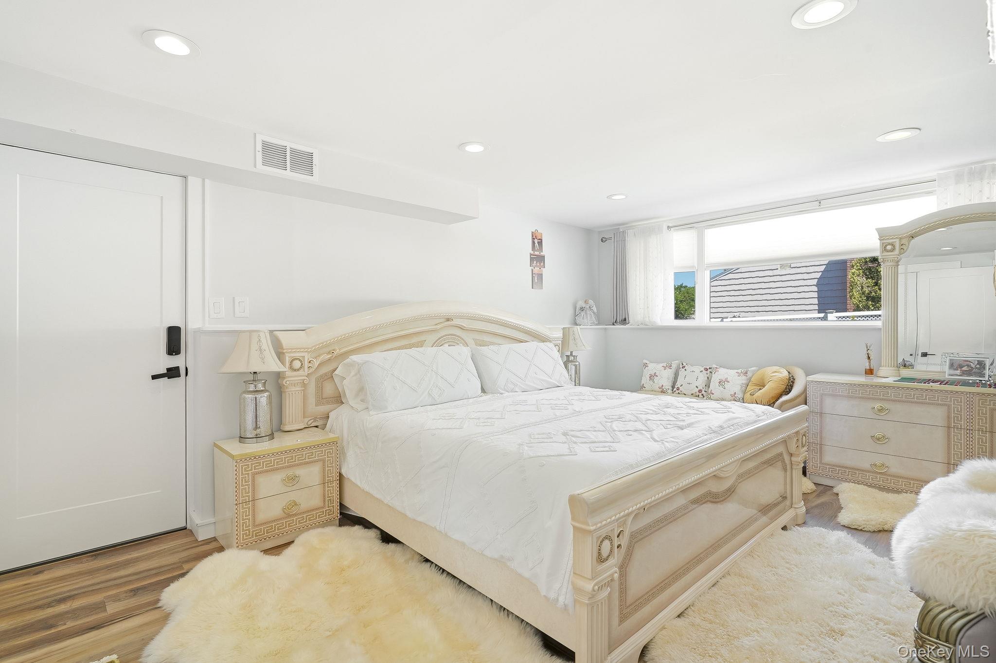 2 Lambert Road White Plains, NY 10605 - Photo 19 of 32