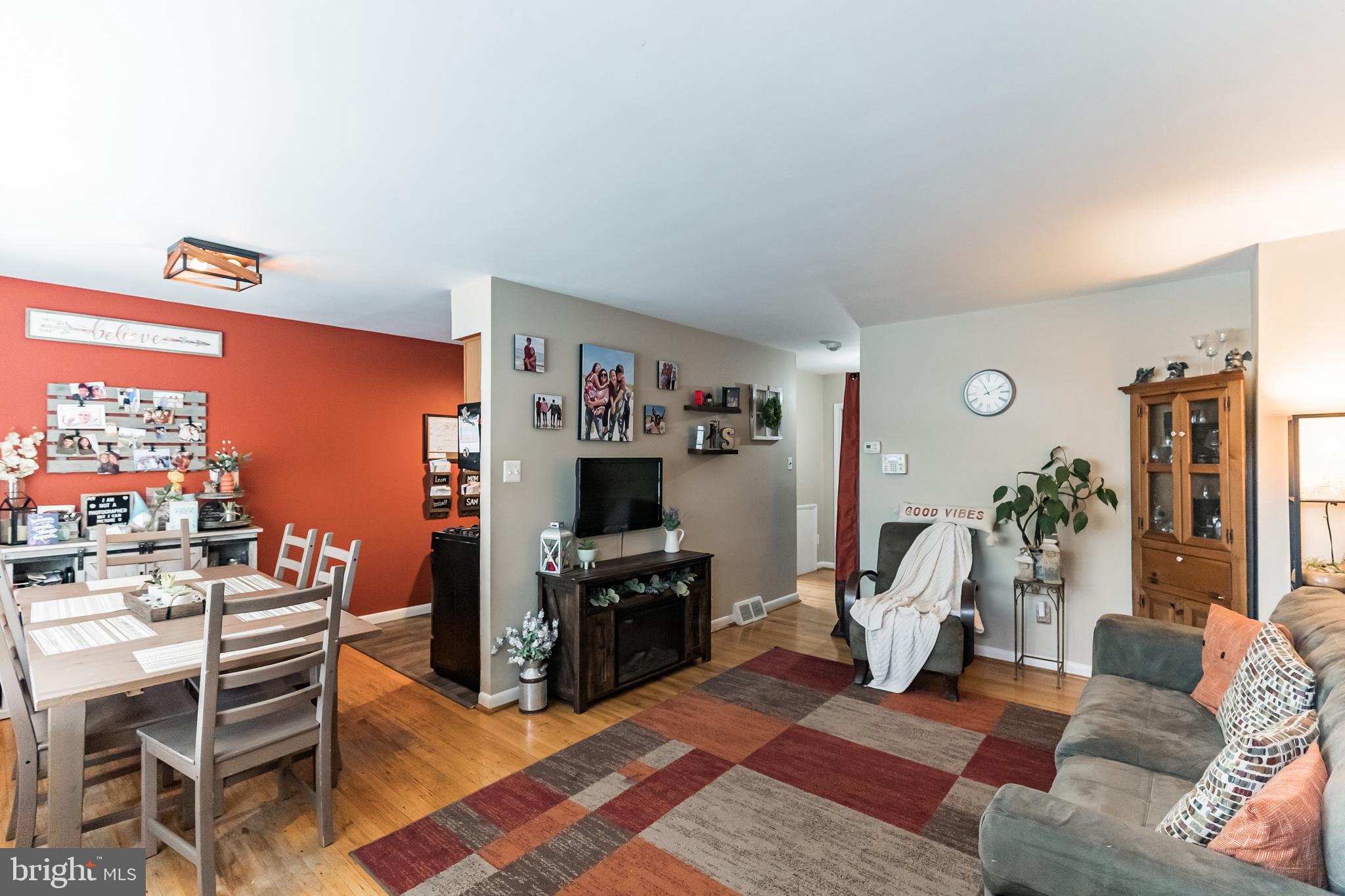 3274 Tara Road Philadelphia, PA 19154 - Photo 3 of 27