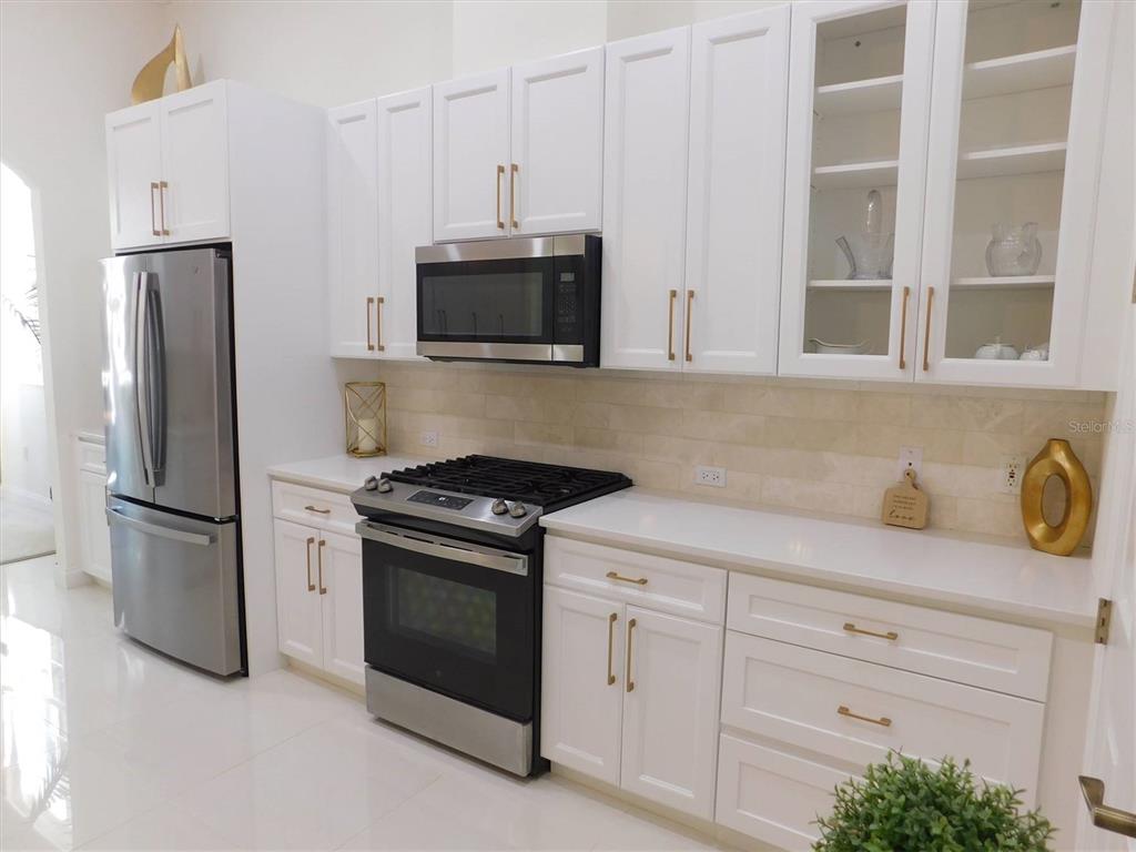 13836 Bluebird Pond Road Windermere, FL 34786 - Photo 10 of 31