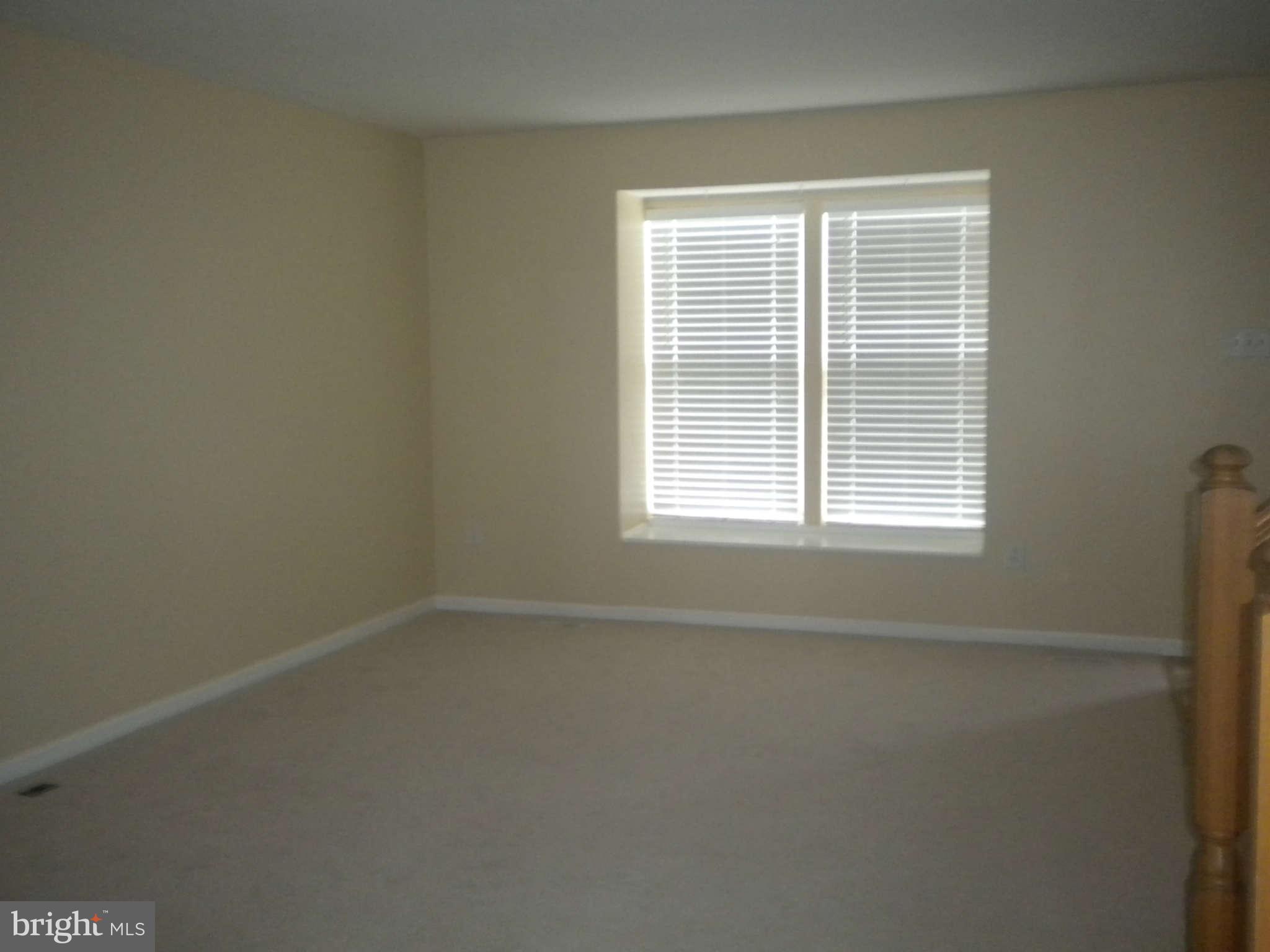5329 Hollowstone Circle Rosedale, MD 21237 - Photo 14 of 21 Living Room