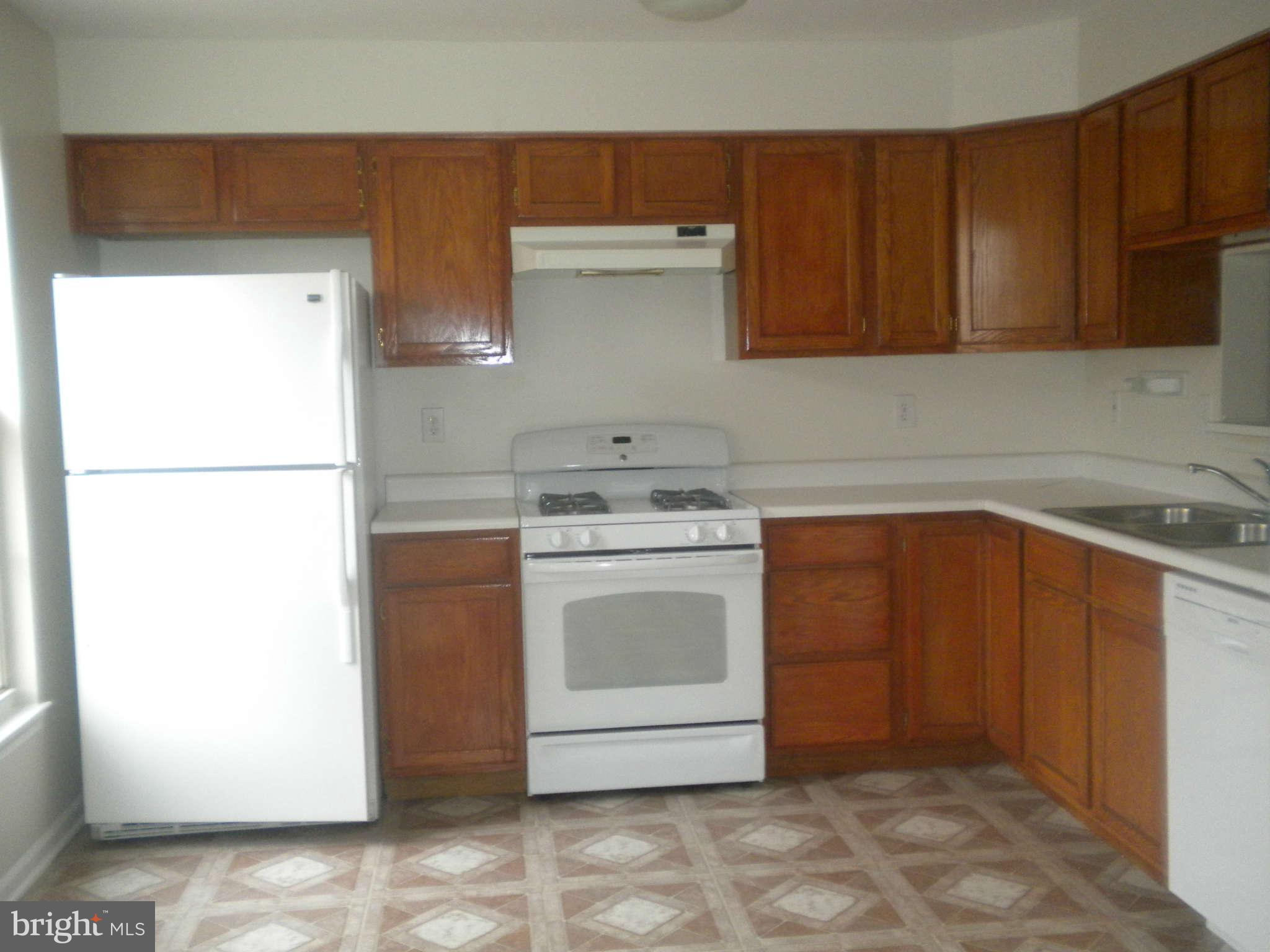 5329 Hollowstone Circle Rosedale, MD 21237 - Photo 3 of 21 Kitchen