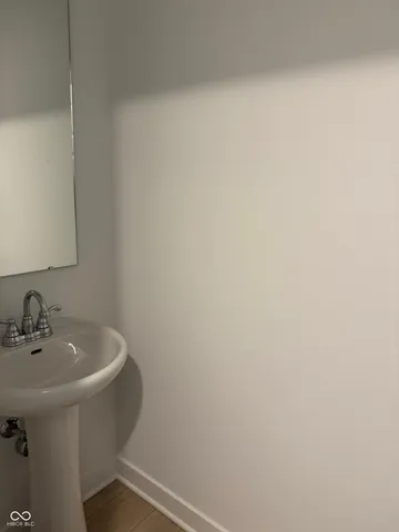 $2,295 | 15174 Swallow Fls Way, Fishers, IN 46037