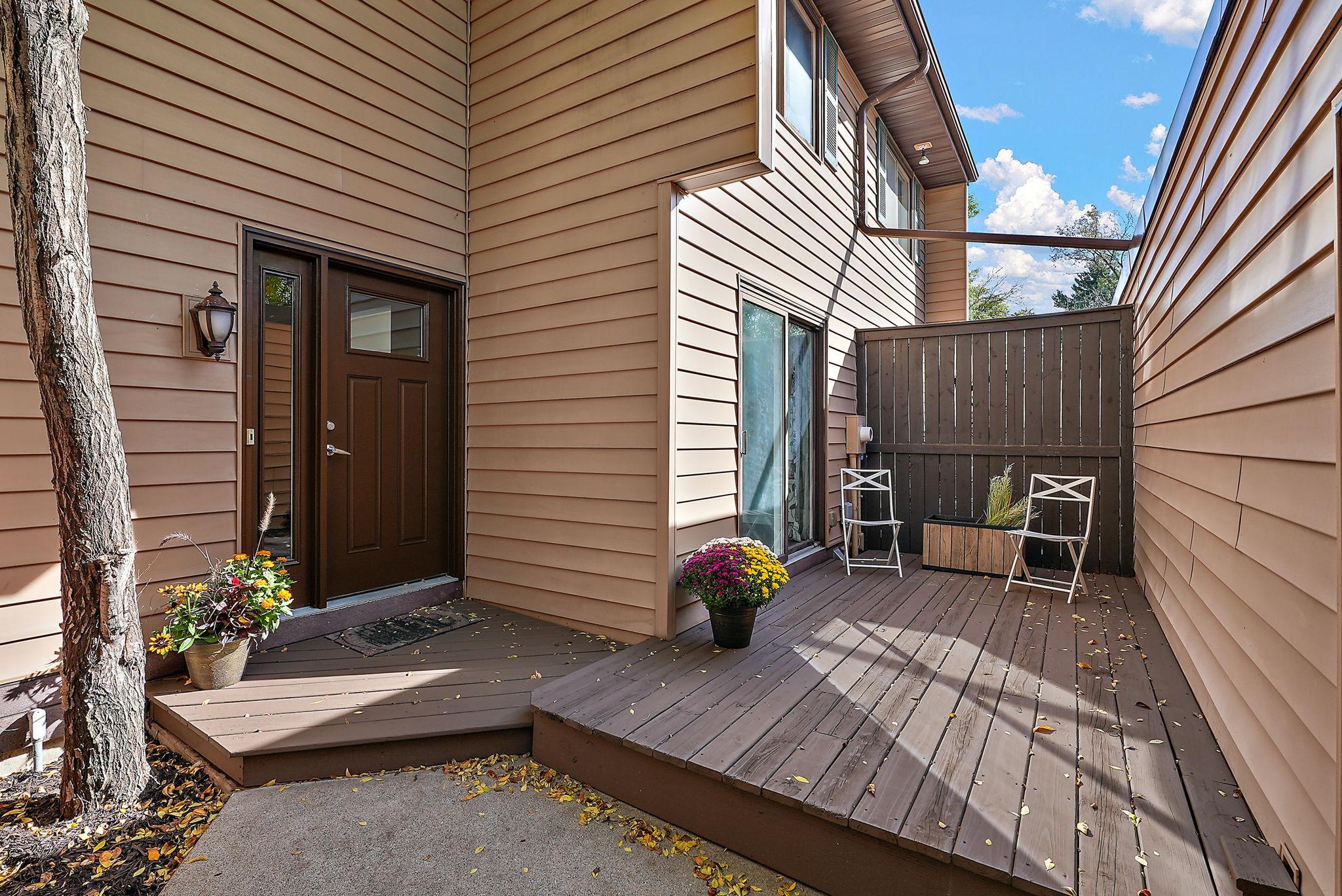 4731 Spring Circle Minnetonka, MN 55345 - Photo 3 of 26 Gallery Image 3