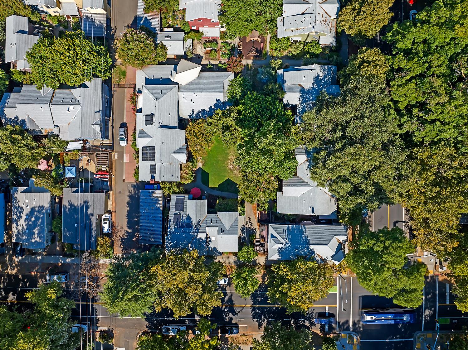 2008 5th Street, Unit 15 Sacramento, CA 95811 - Photo 46 of 49 an aerial view of multiple house