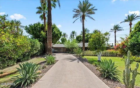 $1,895,000 | 4721 East Calle Redonda, Unit 33, Phoenix, AZ 85018