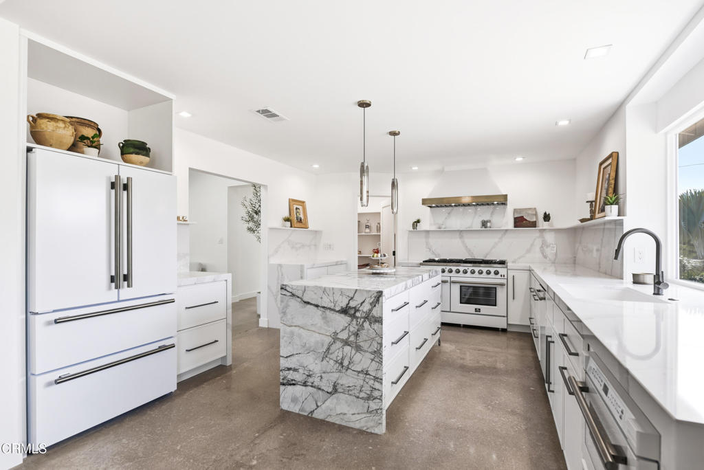 34 Vientos Road Camarillo, CA 93010 - Photo 11 of 73 34 Vientos Rd Camarillo-23