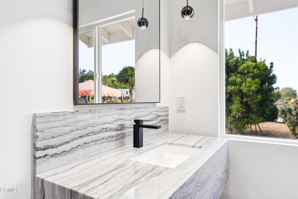 34 Vientos Road Camarillo, CA 93010 - Photo 33 of 73 34 Vientos Rd Camarillo-41