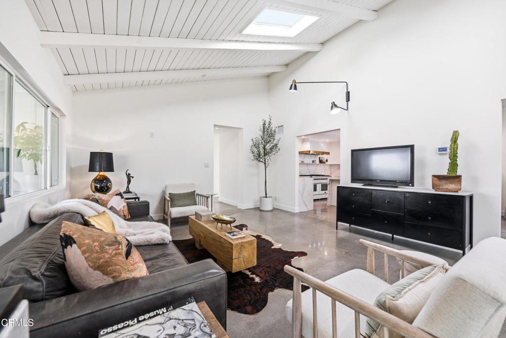 34 Vientos Road Camarillo, CA 93010 - Photo 7 of 73 34 Vientos Rd Camarillo-13