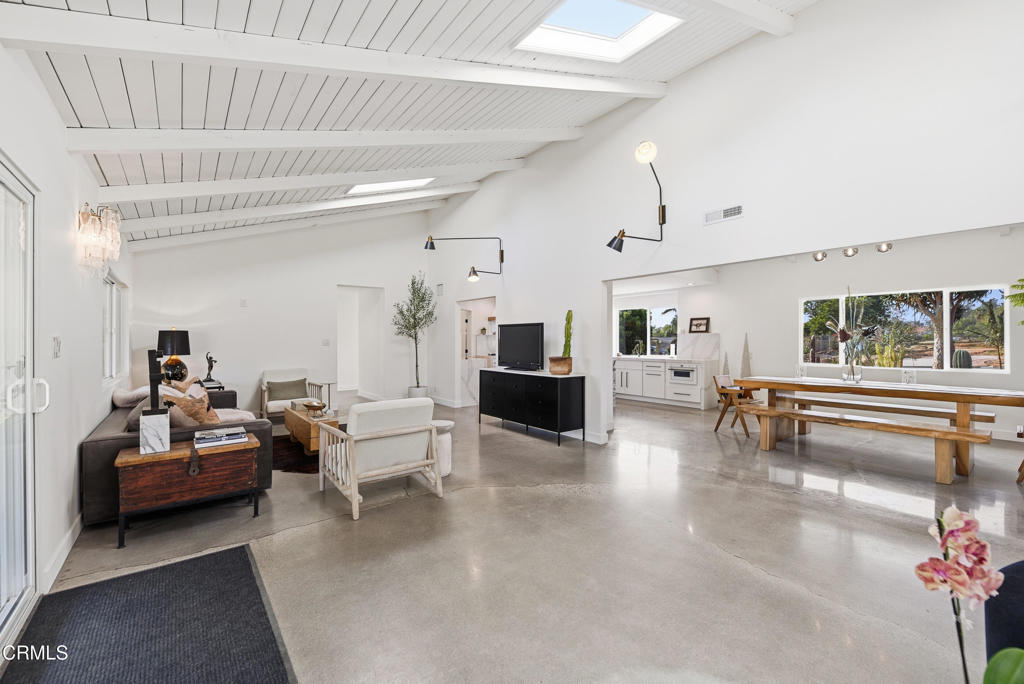 34 Vientos Road Camarillo, CA 93010 - Photo 8 of 73 34 Vientos Rd Camarillo-12