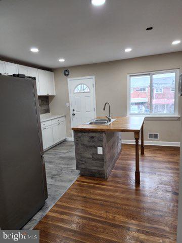 625 South Wickham Road Baltimore, MD 21229 - Photo 2 of 20