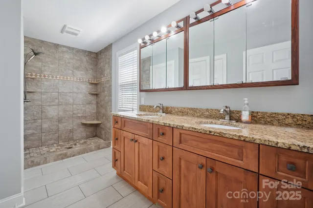 $425,000 | 1592 Farmington Hills Drive, Conover, NC 28613