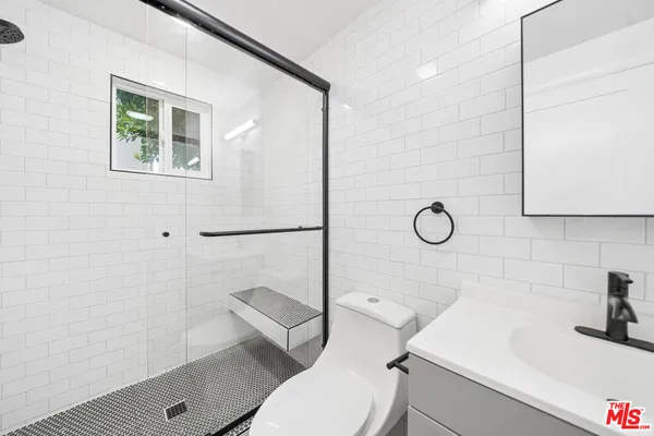 $1,995 | 1027 North Gardner Street, Unit 1/2, West Hollywood, CA 90046