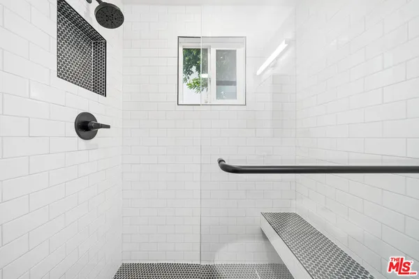 $1,995 | 1027 North Gardner Street, Unit 1/2, West Hollywood, CA 90046