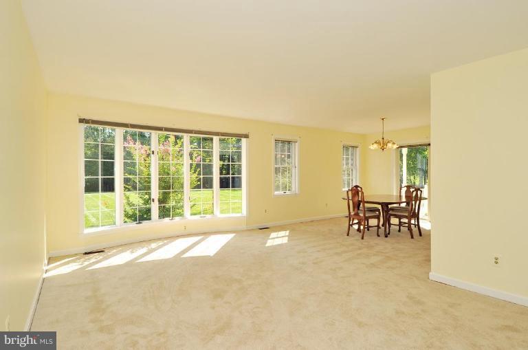 2601 Wynfield Road West Friendship, MD 21794 - Photo 21 of 27 Living Room