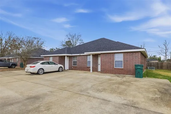 $1,250 | 589 North Perkins Ferry Road, Unit B, Lake Charles, LA 70611