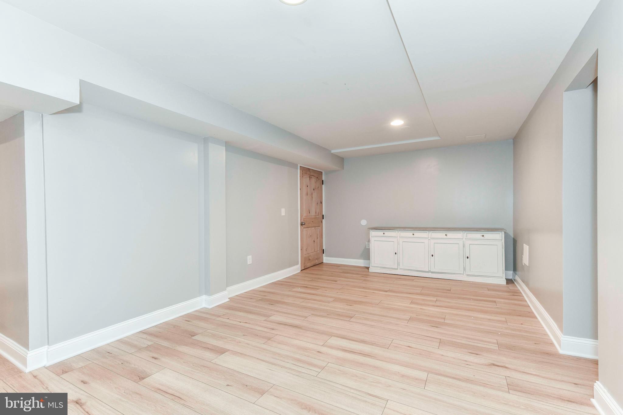 5500 Hampton Forest Way Clifton, VA 20124 - Photo 41 of 49 a view of room