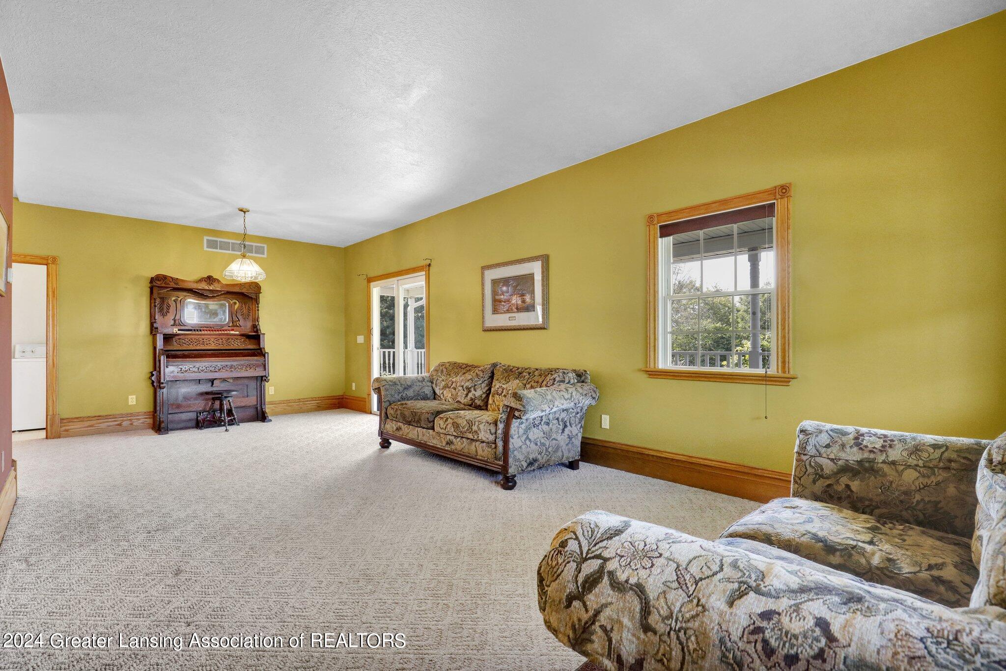 3131 West Price Road St. Johns, MI 48879 - Photo 5 of 51 15-web-or-mls-Open Ended Media-14