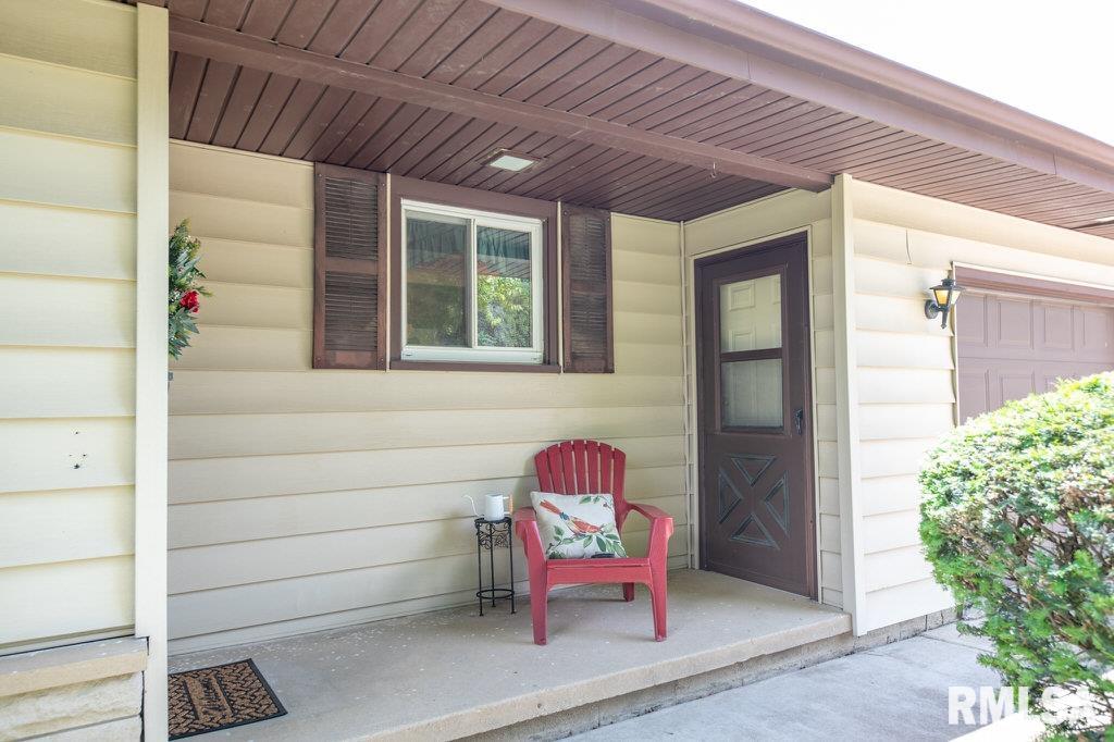 1526 Division Street Metamora, IL 61548 - Photo 6 of 33