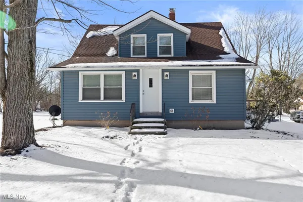 $349,900 | 8010 Baumhart Road, Amherst, OH 44001