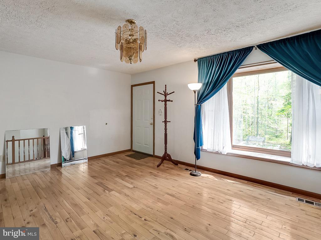 8412 Delegate Drive King George, VA 22485 - Photo 5 of 26