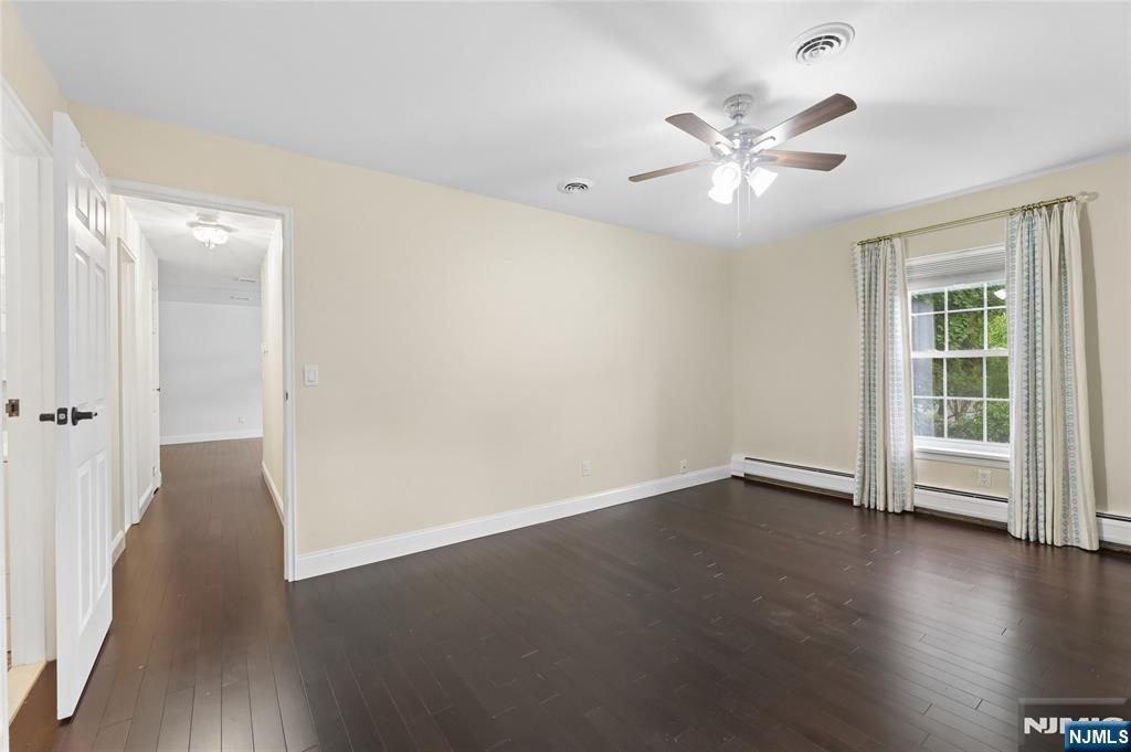 364 West Ridgewood Avenue, Unit 3 Ridgewood, NJ 07450 - Photo 14 of 29