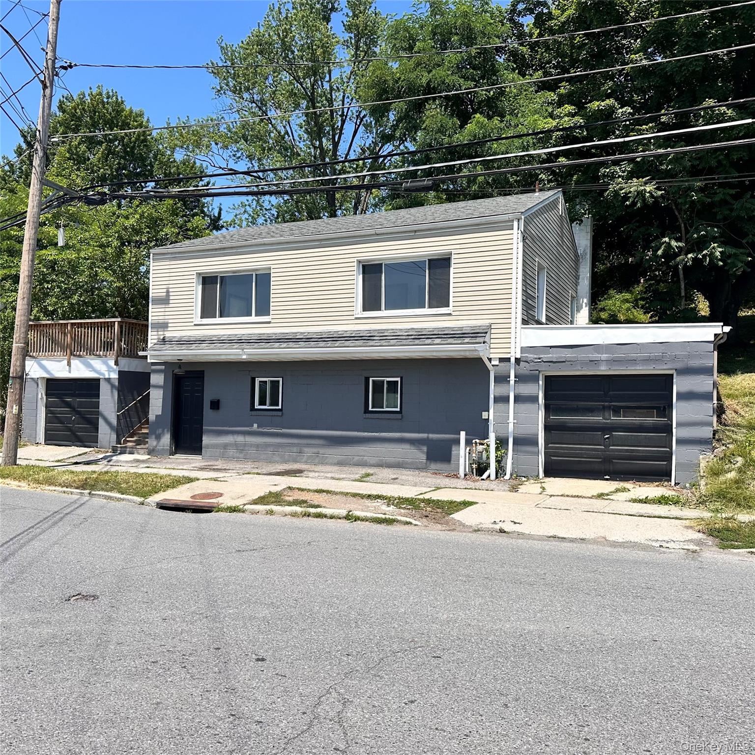 152 Smith Street, Unit 2 Poughkeepsie, NY 12601 - Photo 1 of 8 152 Smith Street.