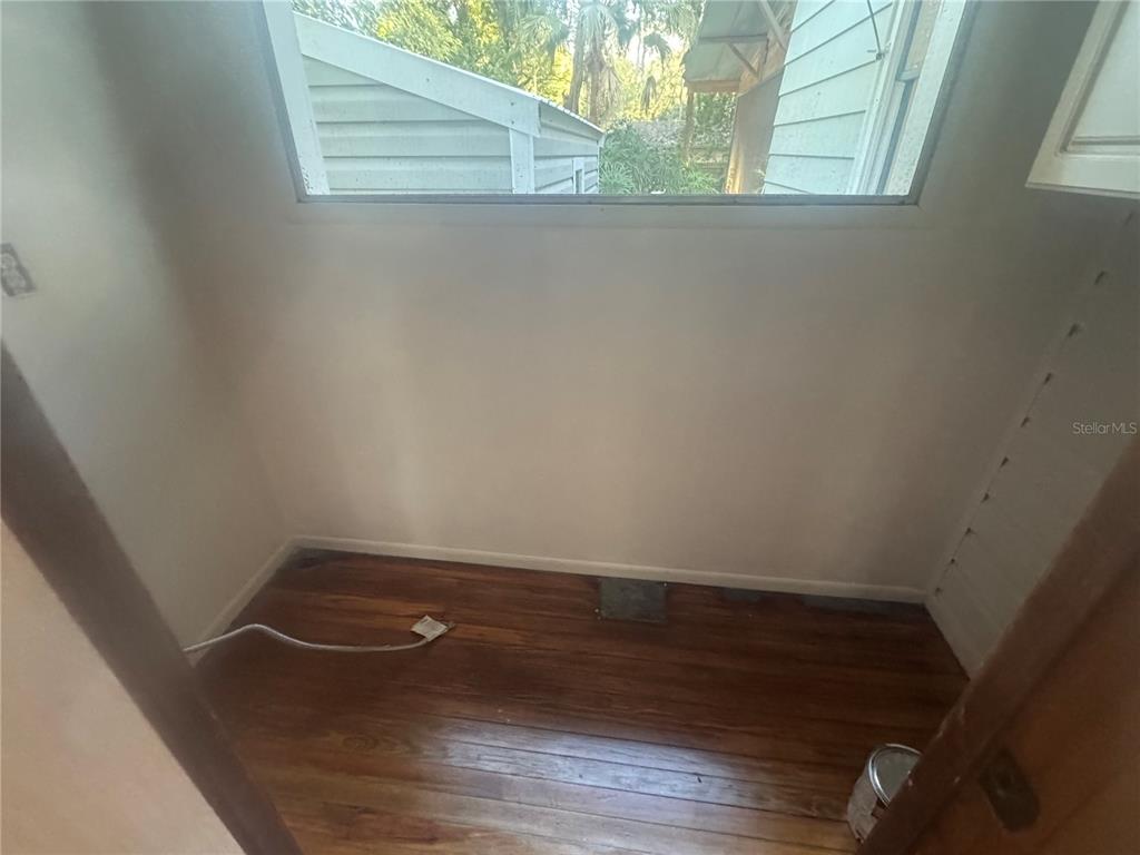 927 Northeast 7th Avenue Gainesville, FL 32601 - Photo 14 of 18