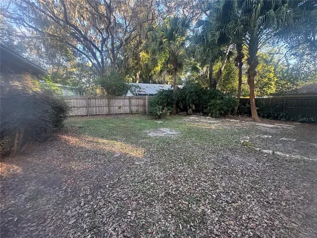 $2,100 | 927 Northeast 7th Avenue, Gainesville, FL 32601