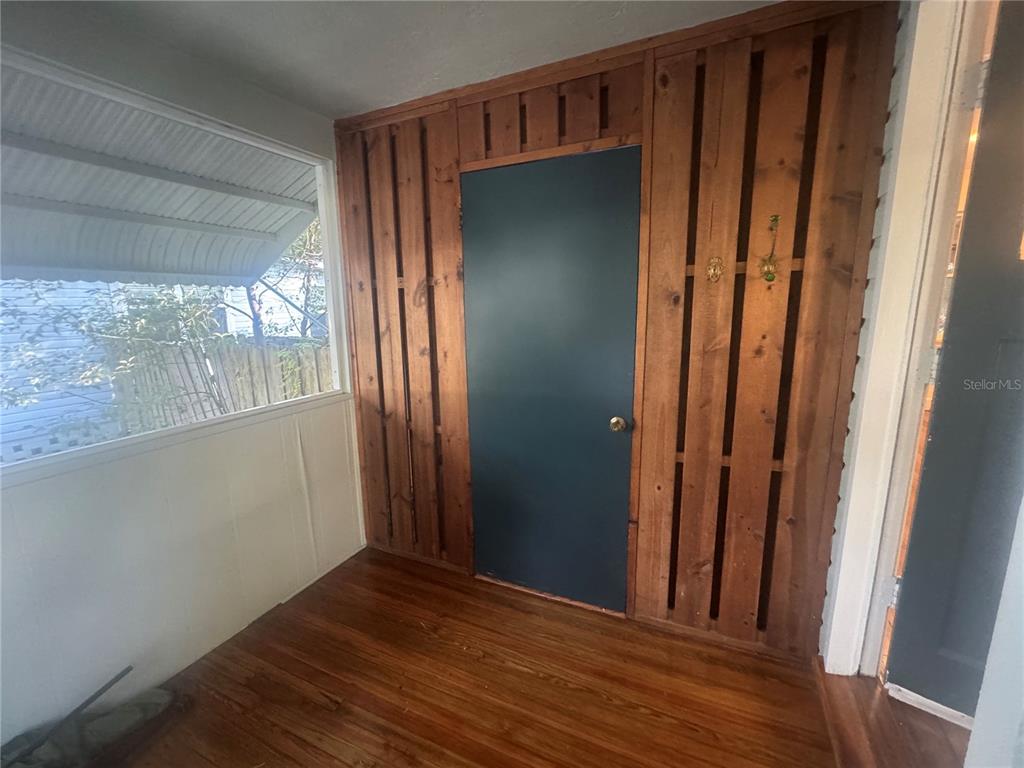 927 Northeast 7th Avenue Gainesville, FL 32601 - Photo 4 of 18