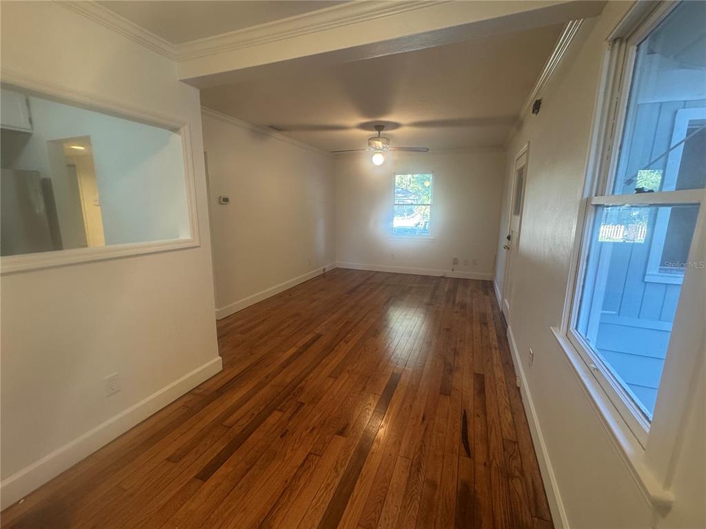 927 Northeast 7th Avenue Gainesville, FL 32601 - Photo 8 of 18