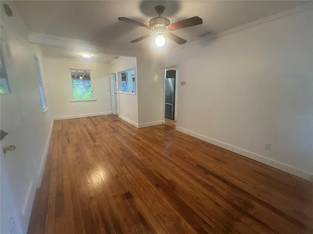 $2,100 | 927 Northeast 7th Avenue, Gainesville, FL 32601